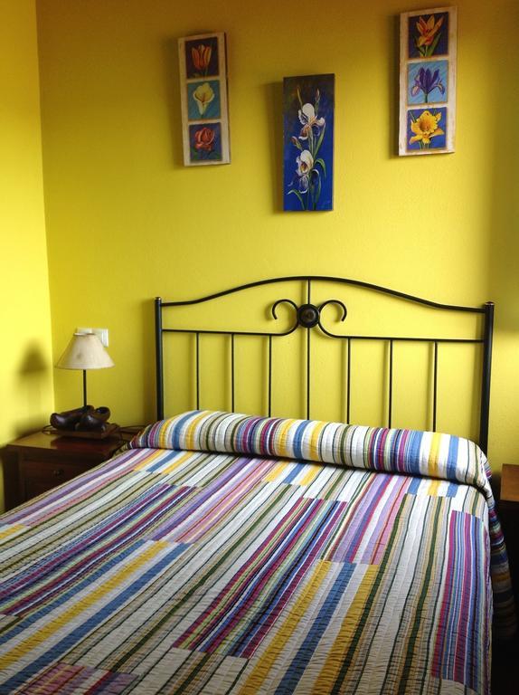 Gasthaus La Xica Ll Beceña Zimmer foto